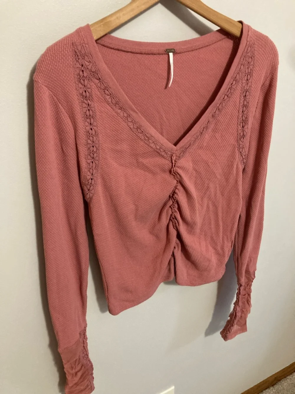 Free People Dusty Rose Pink V-Neck Wear Me Out Ruched Long Sleeve Top Size Large